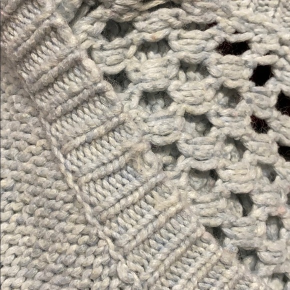 Two American Eagle sweaters - Picture 3 of 4